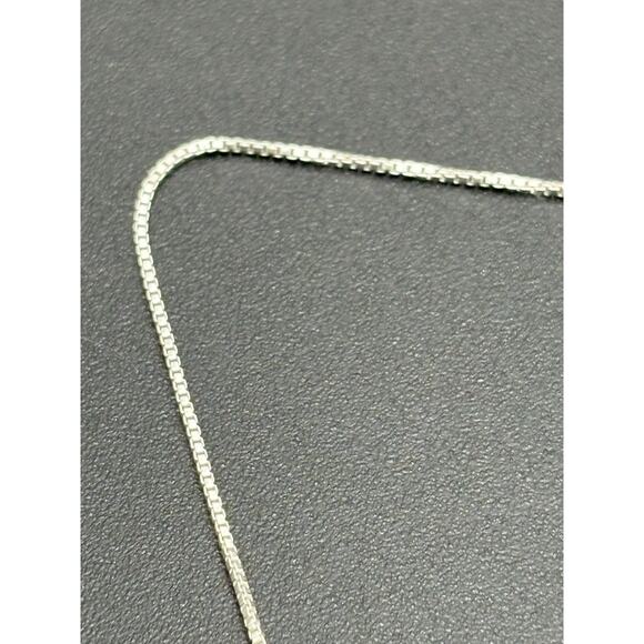 New Condition 18" Sterling Silver Turquoise Dog Cat Paw Pendant Necklace - Picture 9 of 11